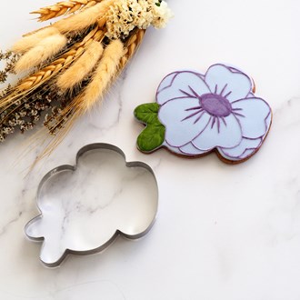 Poppy Stainless Steel Cookie Cutter